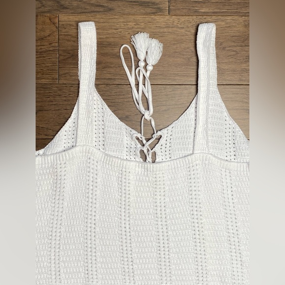Old Navy Women's White Tie-Front Sweater Tank Top Scalloped Hemline Size L NWT - Picture 4 of 9